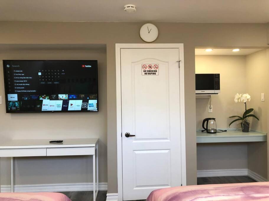 Entire Basement With 3 Bedrooms Καταρράκτες του Νιαγάρα Εξωτερικό φωτογραφία